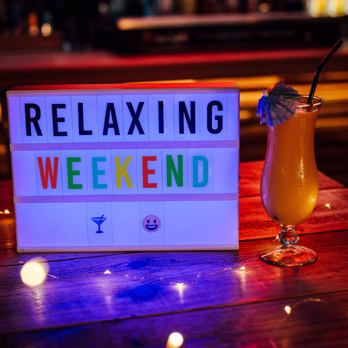 BONNYCO LED sign powered by battery or USB for versatile setup.