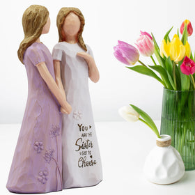 BORLESTA friend figurine in cream dress, ideal for celebrating sisterhood