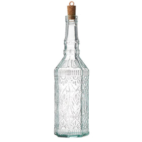 Bormioli Rocco Fiesole bottle close-up showing clear glass and refined edges for daily use