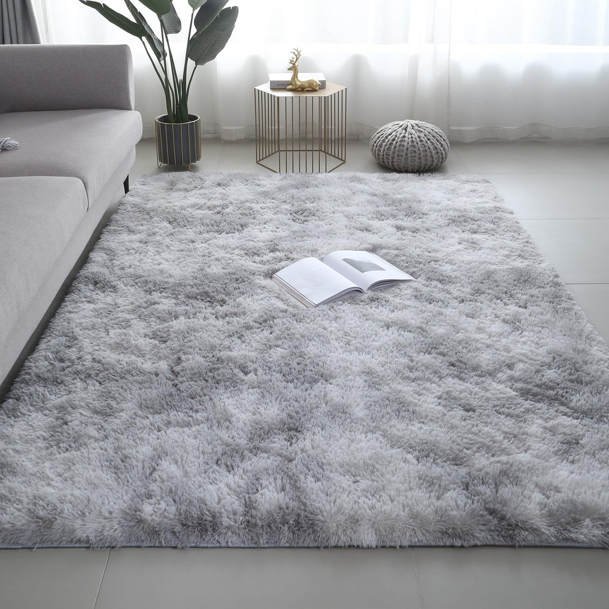 Boshengya dorm room rug cozy warmth for study and relaxation.