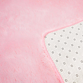 Boshengya easy-clean pink shag rug vacuum or gentle wash.