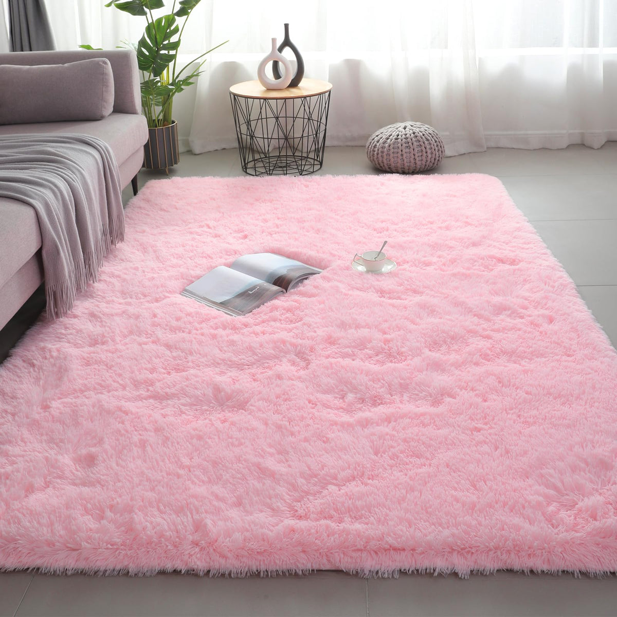 Boshengya pink shag rug with ultra-soft plush for cozy bedroom floors.
