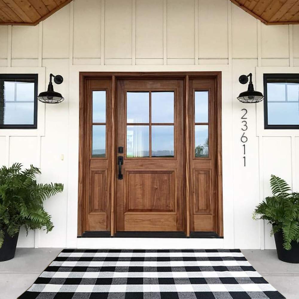 Bottalive buffalo plaid outdoor rug 3x5 provides durable outdoor use and welcoming curb appeal.