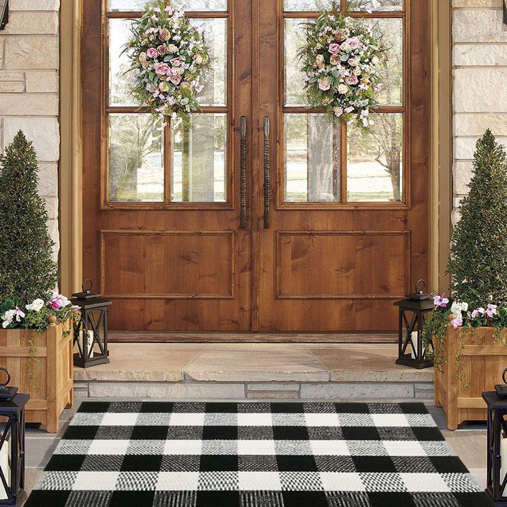 Bottalive Buffalo Plaid Rug layering mat pairs with Hello mat for porch styling