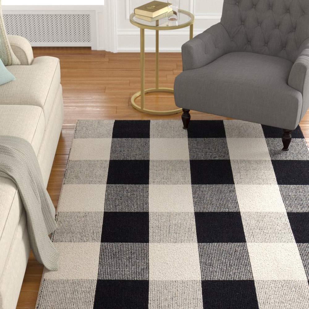 Bottalive Buffalo Plaid Rug welcome motif shines in indoor and entry space