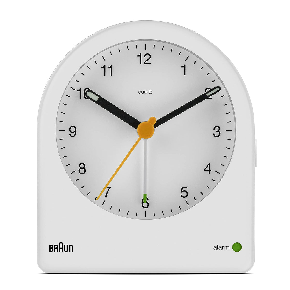Braun BC22W front view for easy bedside time checks with a clear dial.