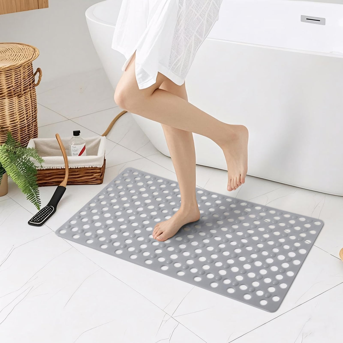 BREELEAM easy-clean mat ready for quick rinse or machine wash.