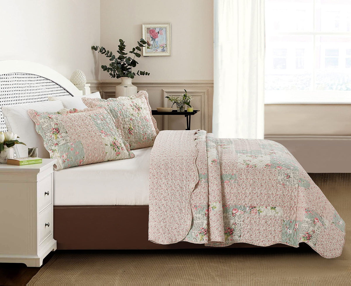 Brilliant Sunshine Quilt folded to reveal reverse rose-bud pattern for two looks.