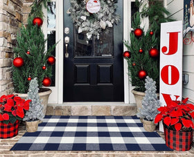 BUAGETUP machine-washable door mat simplifies cleaning and care.