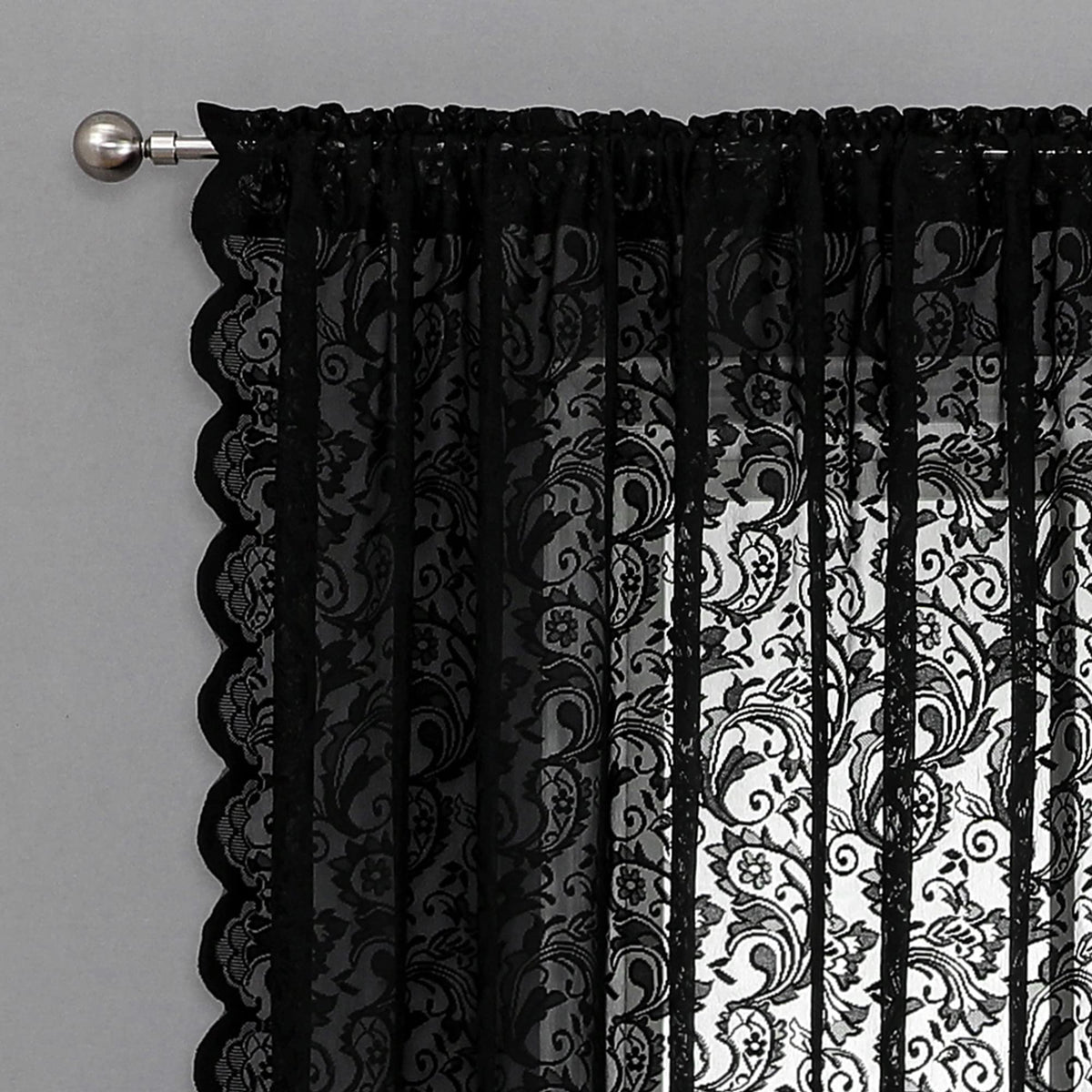 Bujasso scallop-edge lace detail adds refined window framing.