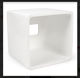 bUnusual moisture-resistant resin stays resilient in bathroom humidity.