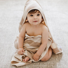 Close-up of Burt's Bees Baby hood on the towel, showing a cozy, face-friendly design.
