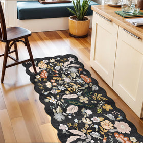 BYYVOO floral design rug with scalloped edge enhances boho vibe in any hallway.