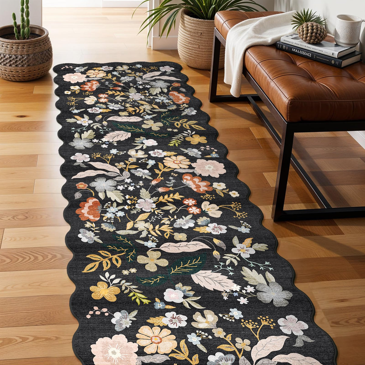 BYYVOO floral hallway runner scalloped edge adds elegant decor detail.