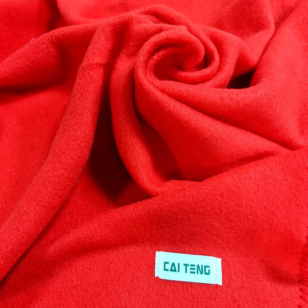 CAI TENG rose-red fleece throw ideal for gifting or daily lounging