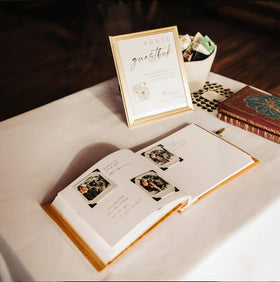 Calculs gift set with rose gold pen and box for gifting.
