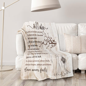 Calibron Future Mrs blanket highlights bridal shower moments with heartfelt warmth.