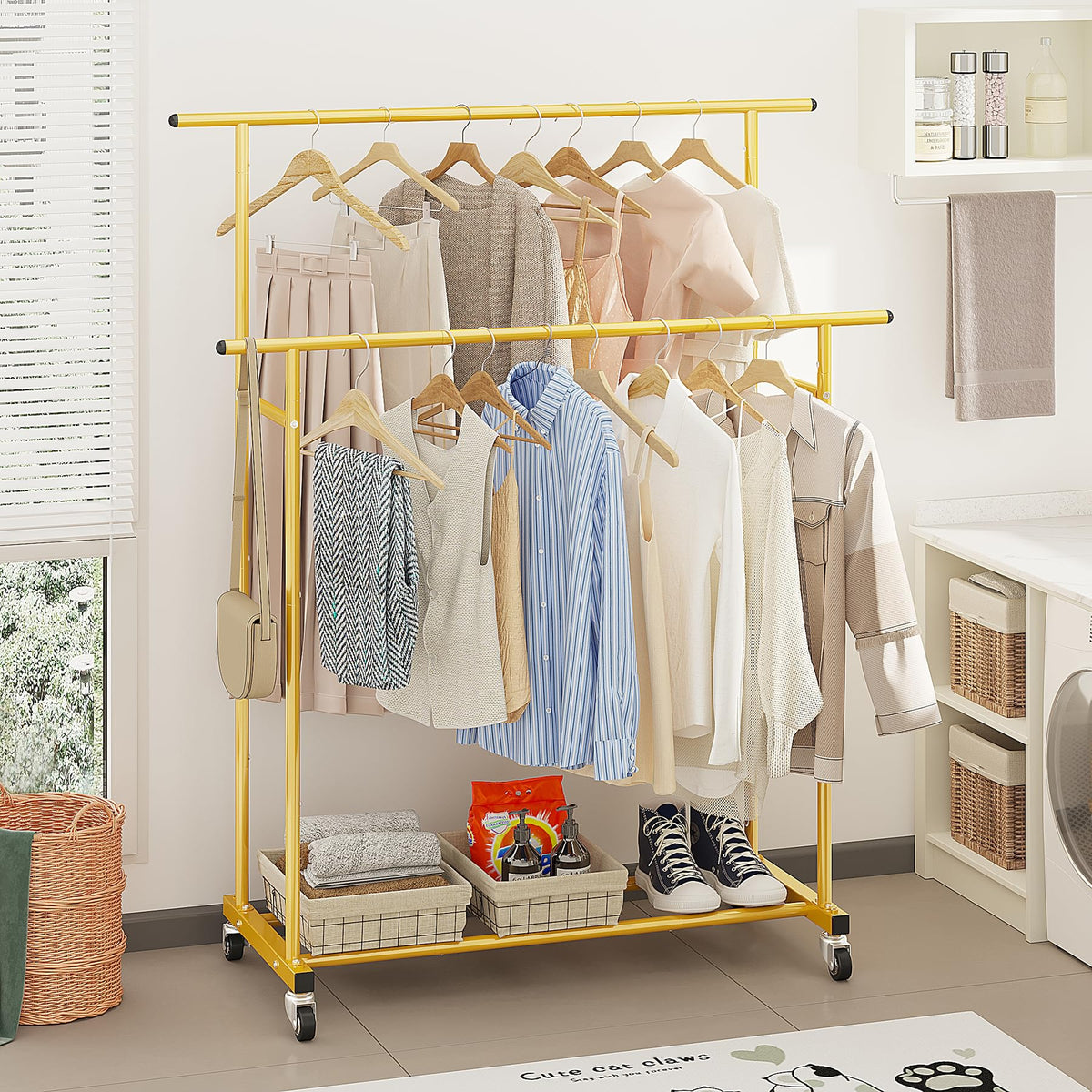 Calmootey rack with rolling wheels enables easy relocation