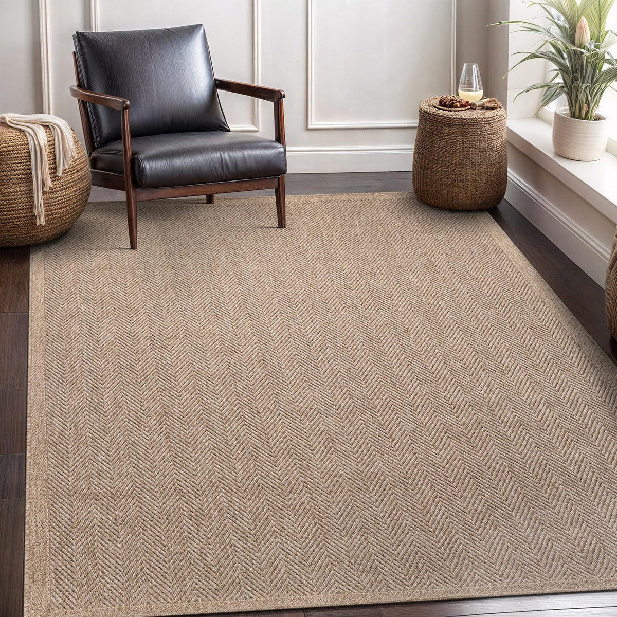 CAMILSON Easy Jute Rug made of durable polypropylene resists cracking and wear.