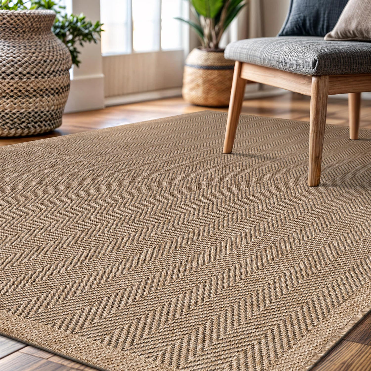 CAMILSON Easy Jute Rug cleans easily with a hose for quick maintenance.