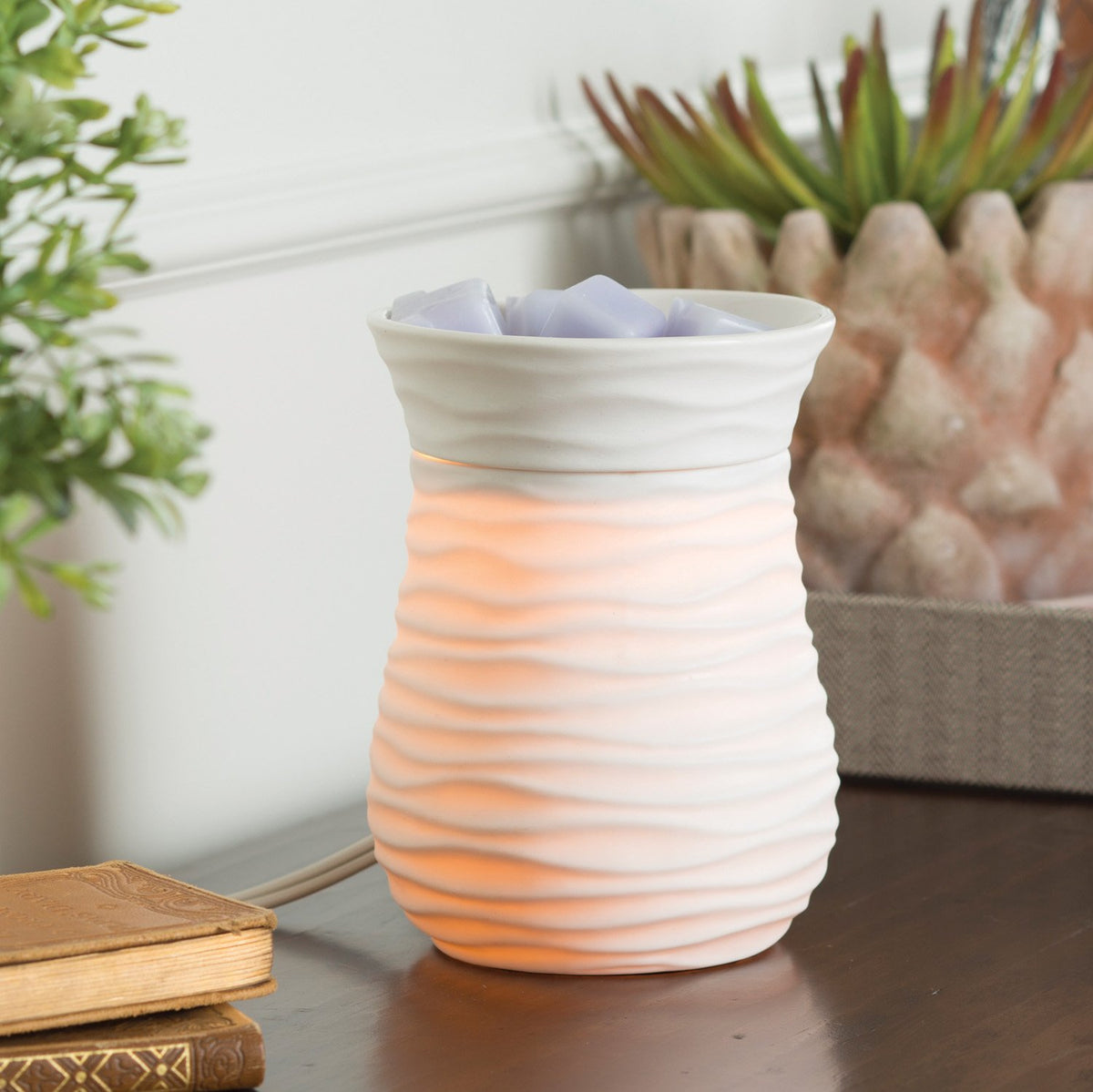 Candle Warmers Illumination Warmer glow lighting creates cozy, flame-free mood
