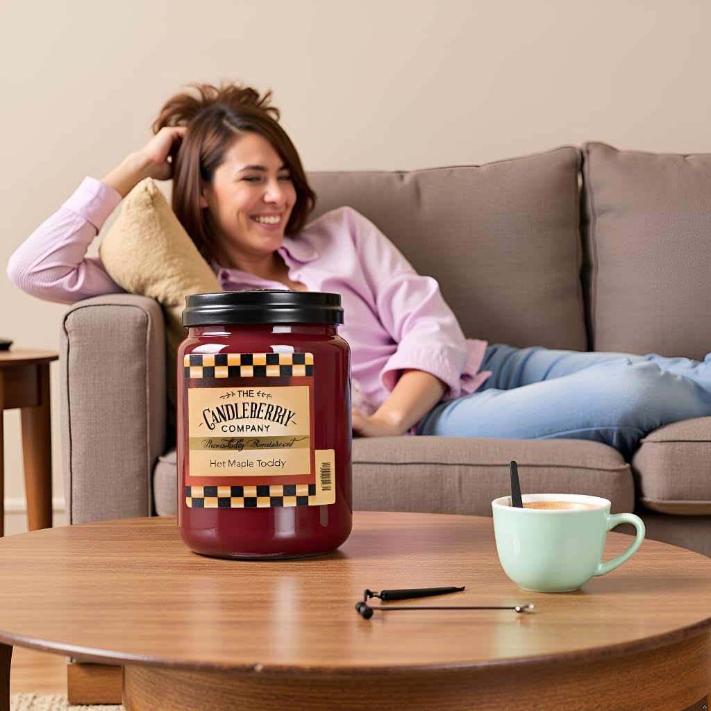 Candleberry Hot Maple Toddy hand-holding demonstrates easy relocation and use.