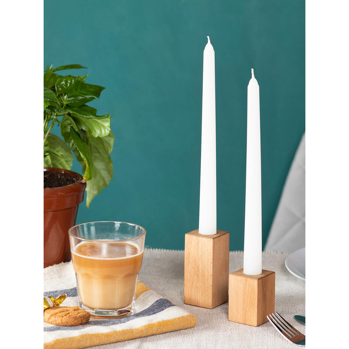 Candwax cotton-wick flame delivering a smooth, steady burn