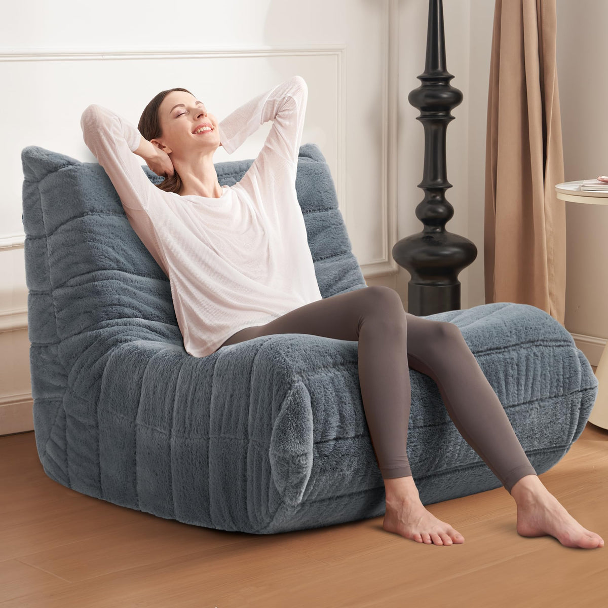 Ergonomic curve of the Cansunna bean bag chair supports relaxed seating.