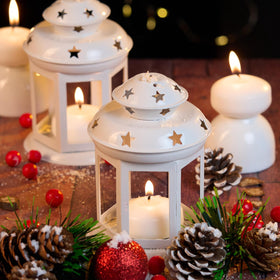 Capaniel cotton-wick floating candle burns cleanly and evenly