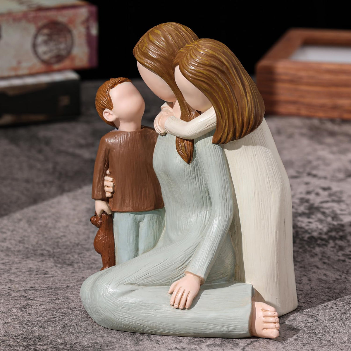 Carracci gift-ready packaging figurine ready for gifting