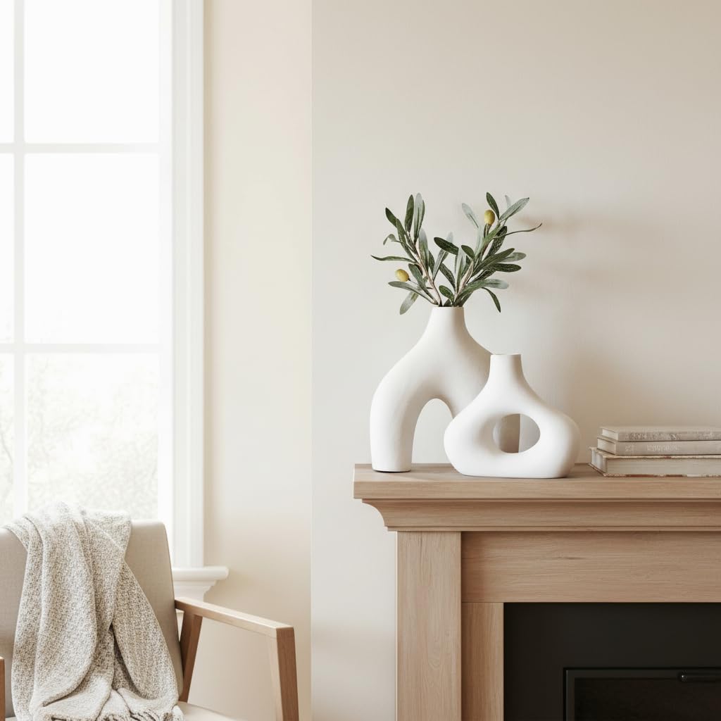 Carrot's Den donut vase 2-pack used as elegant dining table centerpiece or shelf decor.