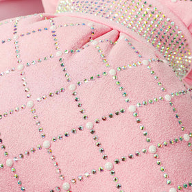 Carwales removable washable cover keeps the pillow fresh on trips.