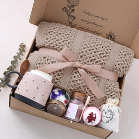 CASTATEO a hug in a box gift box opening ready to brighten someone's day