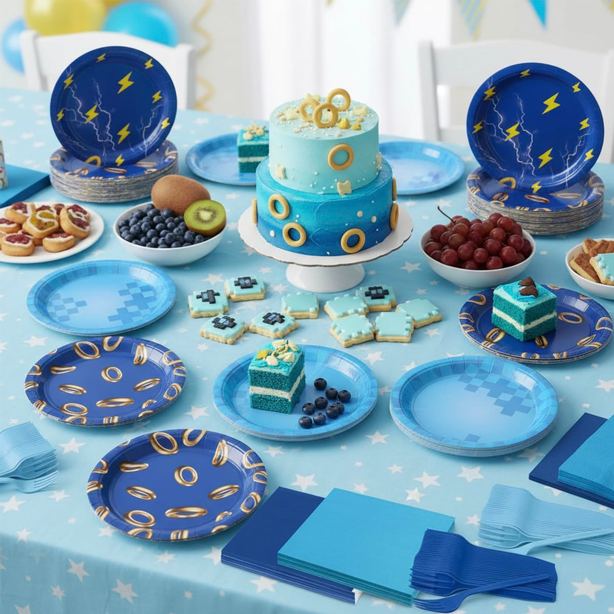 CENLBJ 6.5-inch blue and gold napkins for cohesive styling.
