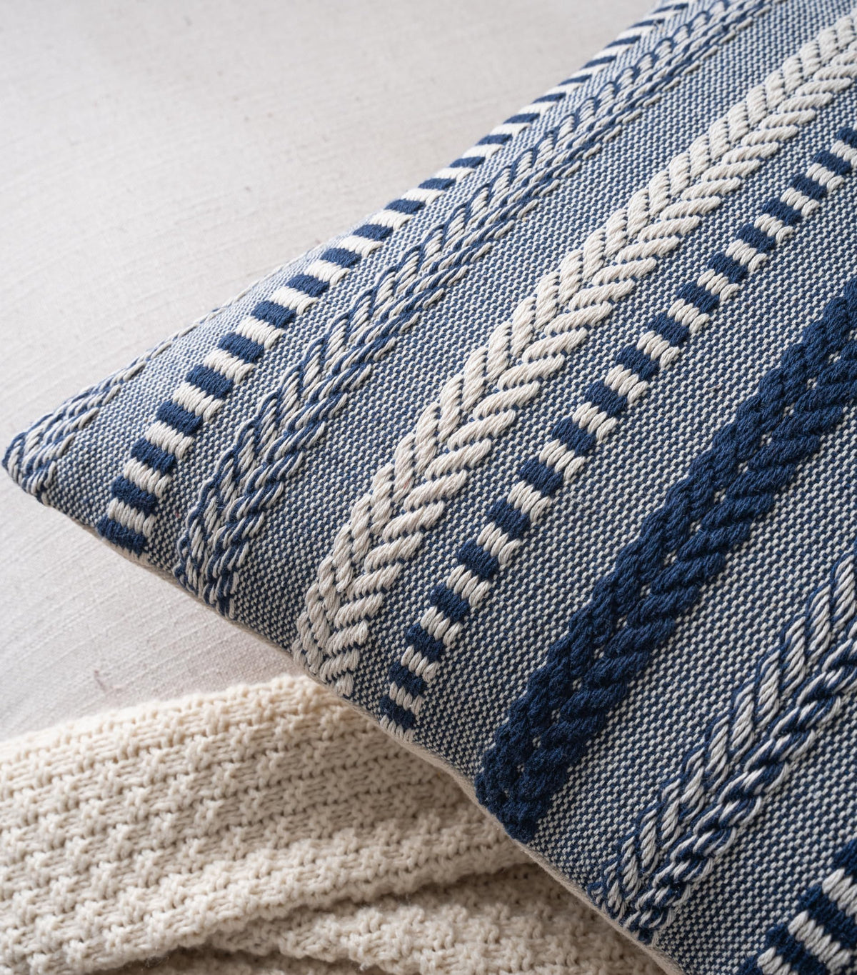Cethom premium cotton-linen blend fabric adds texture and breathability.