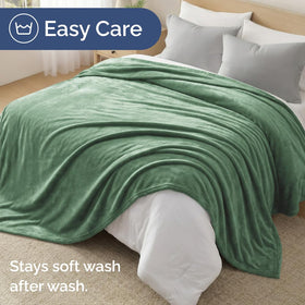 CGK Unlimited couch-bed-travel blanket ideal for lounging, camping, or dorms.