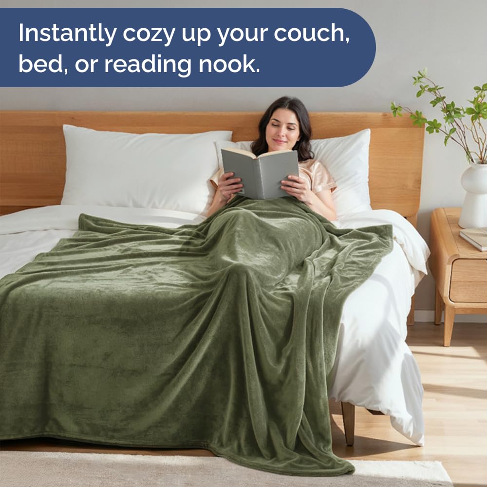 CGK Unlimited double-stitched blanket with reinforced hem stands up to frequent use