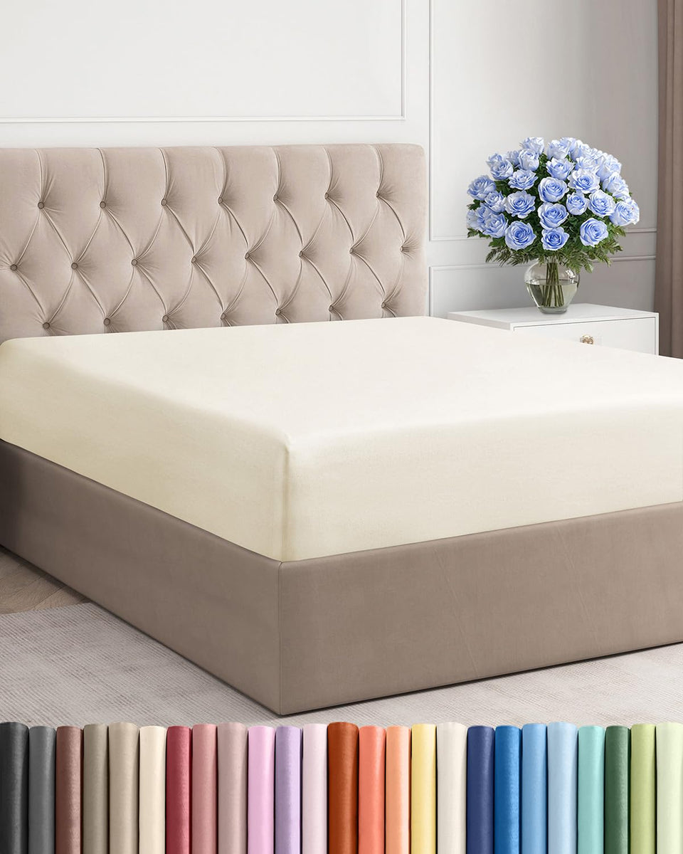 CGK Unlimited King fitted sheet with deep pockets fits mattresses up to 16 inches for a secure stay.