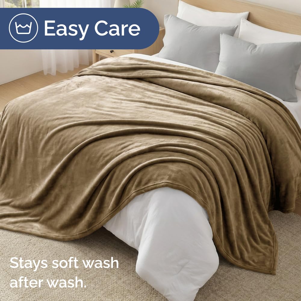 CGK Unlimited machine-washable blanket ready for easy care and quick cleanup
