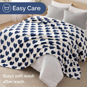 CGK Unlimited machine-washable fleece blanket simplifies cleanup and care.