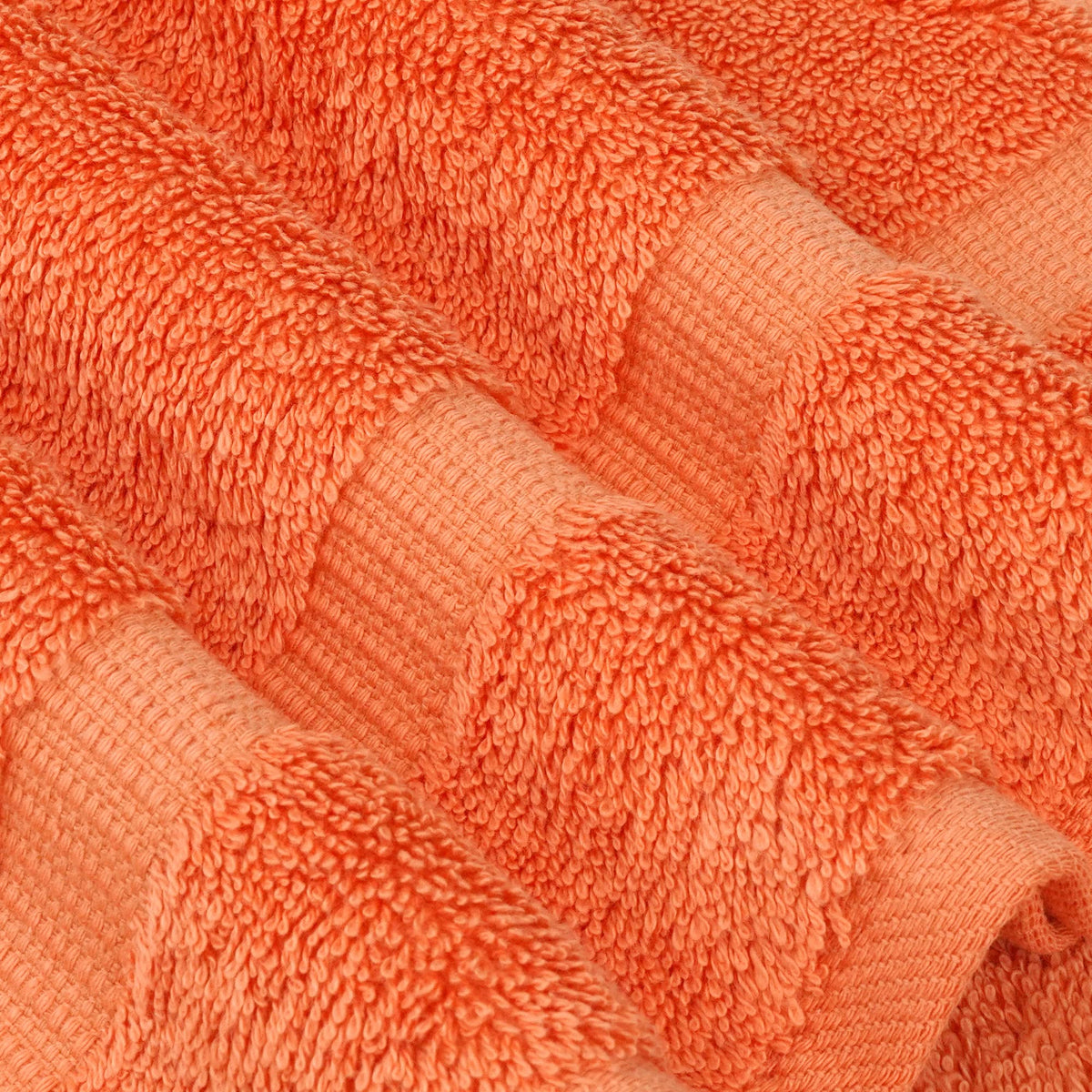 Chakir Turkish Linens coral towels set gift-ready packaging evokes present-ready luxury.