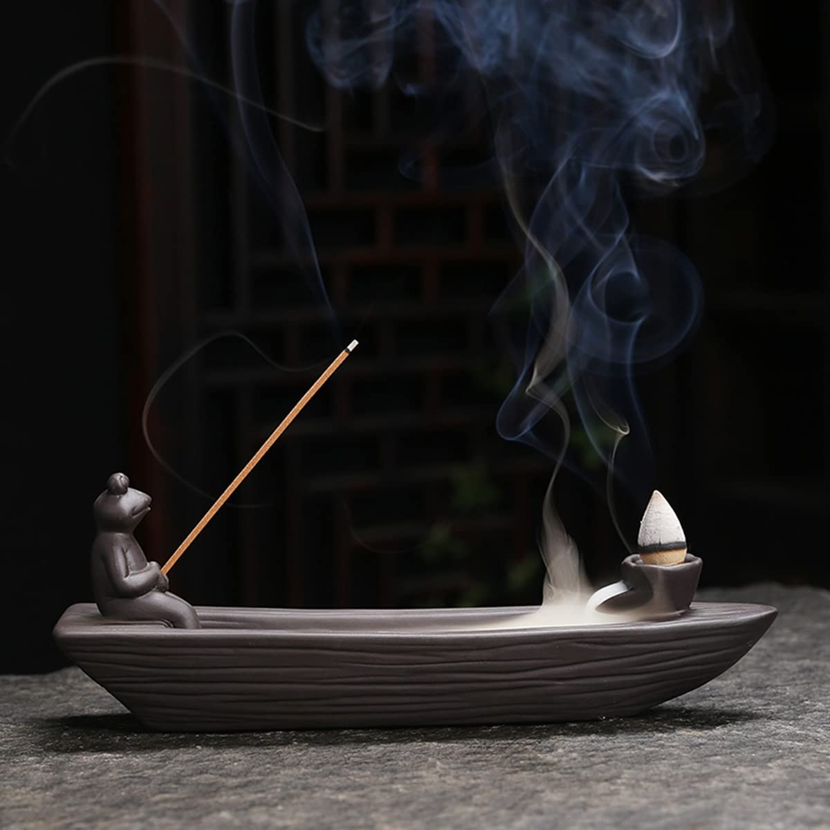 ChangWanna ceramic frog ornament adds elegant decor in living spaces.