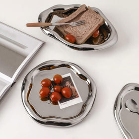 CHENDECOR ceramic round tray showcasing rings and small items on a dresser