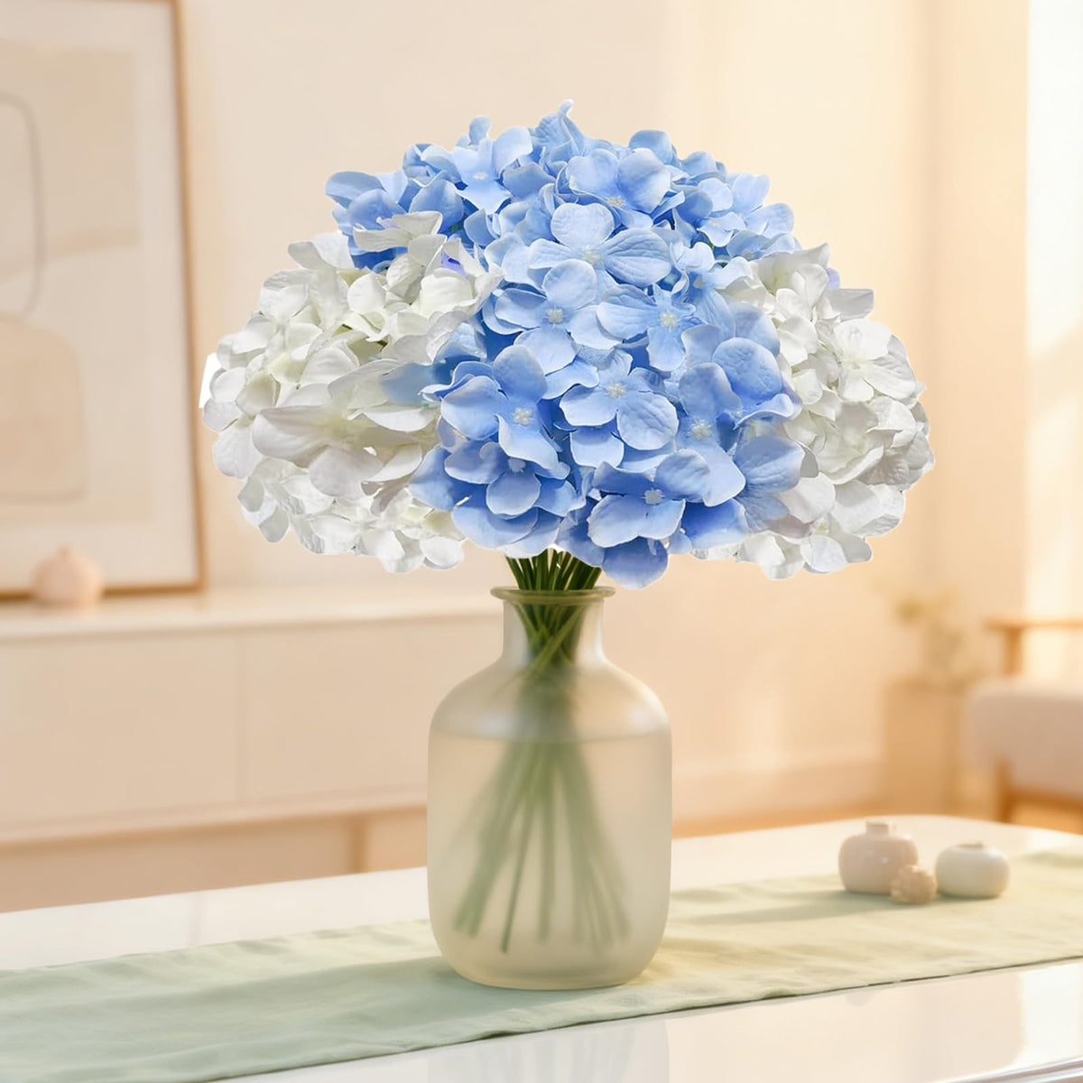 Cherica maintenance-free flowers stay vibrant without watering.