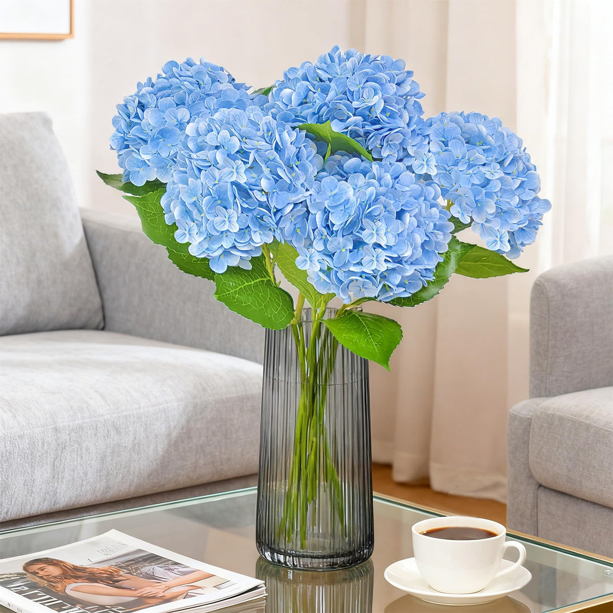 Cherica flexible stems hydrangea for easy styling in any vase.
