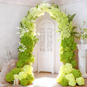 Cherica 40-piece hydrangea heads perfect for wreaths and garlands.
