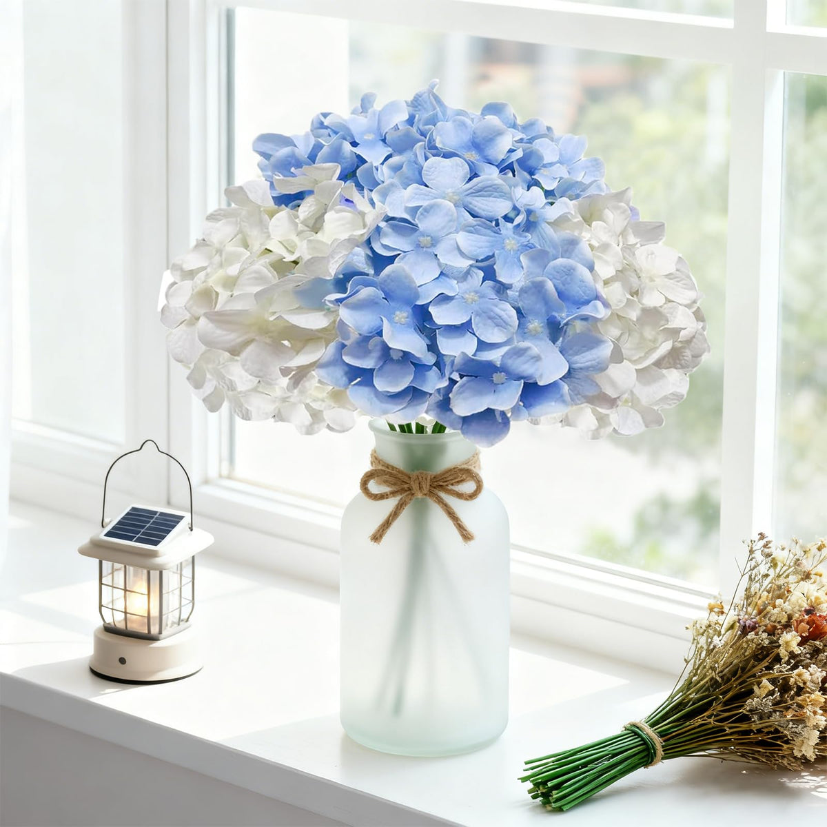Cherica lifelike hydrangea with soft petals for realistic centerpieces.