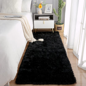 Chicrug soft runner 2x6 in black adds plush bedroom comfort.