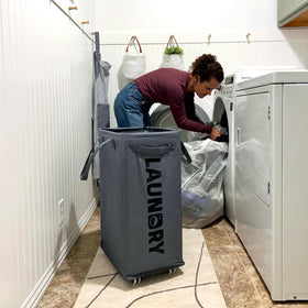 CHICVITA moisture-proof inner coating protects fabrics during transport.