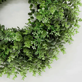 Chiyinbao wreath fully unfolded measures 26-28 inches for a bold look.